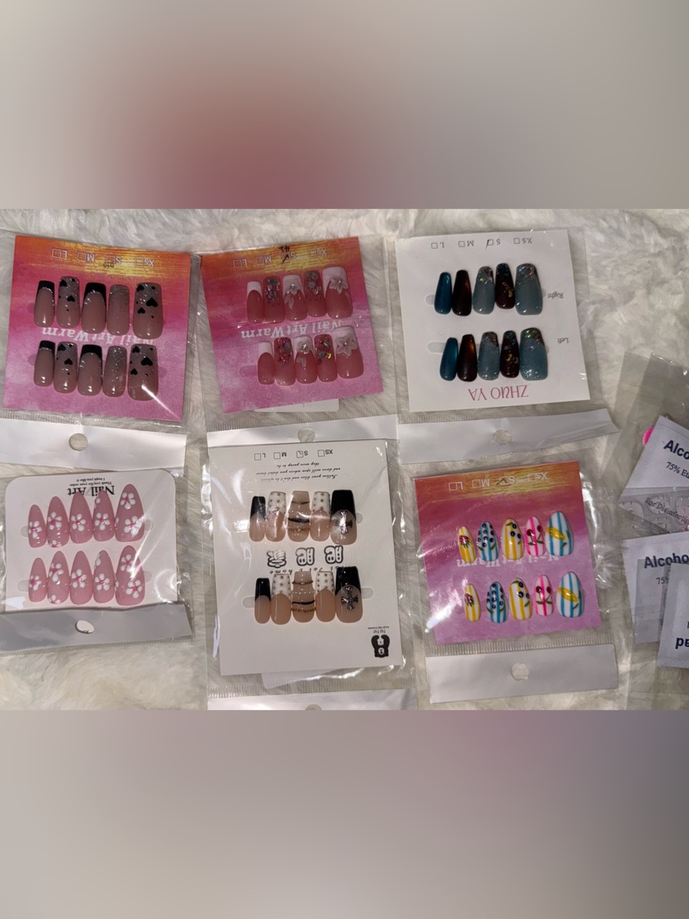 Assorted Press-On Nail Set — (Size Small)